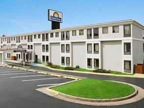 days inn harrison harrison ar,Location and Accessibility