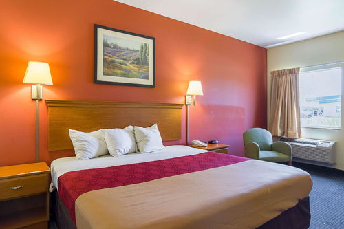 econo lodge inn & suites north little rock ar,Location