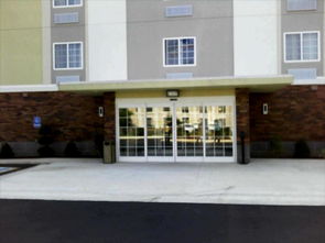 candlewood suites jonesboro ar,Location and Accessibility